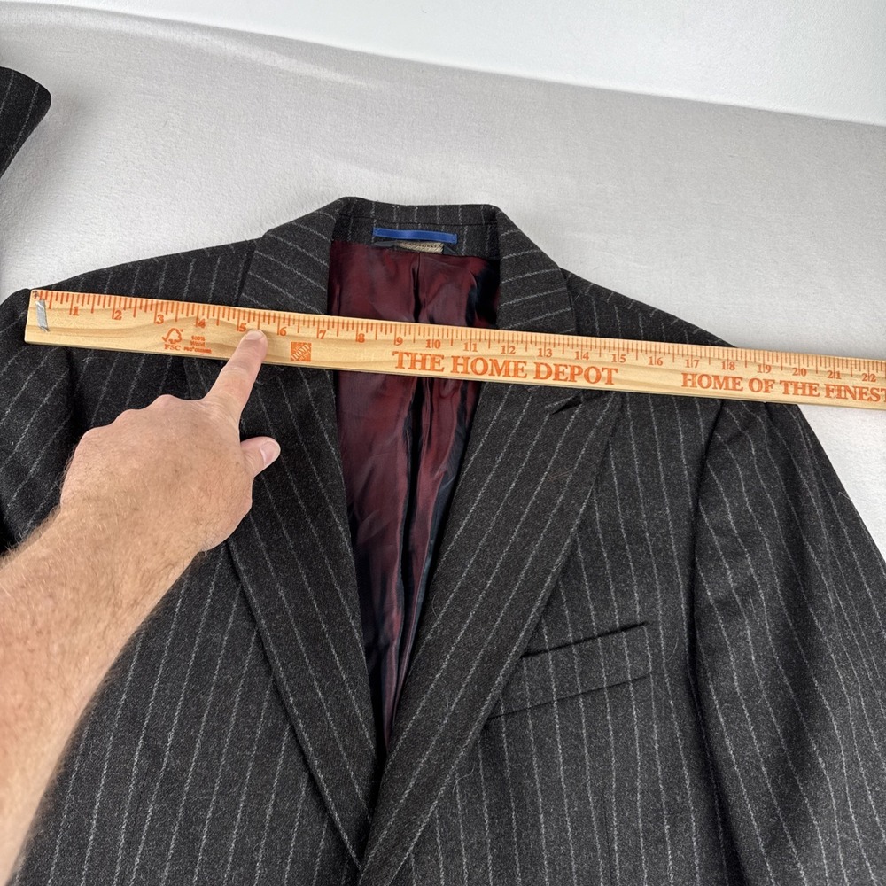 Banana Republic Wool Nylon Blend Chalkstripe Dark Gray Blazer 44R Peak Lapel - Picture 5 of 13